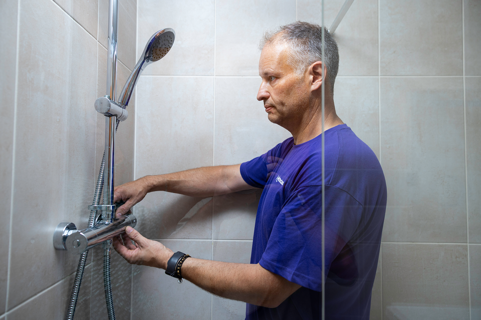 Riccardo Ciannella and his Brightons Bathrooms work Riccardo Ciannella and his Brightons Bathrooms work